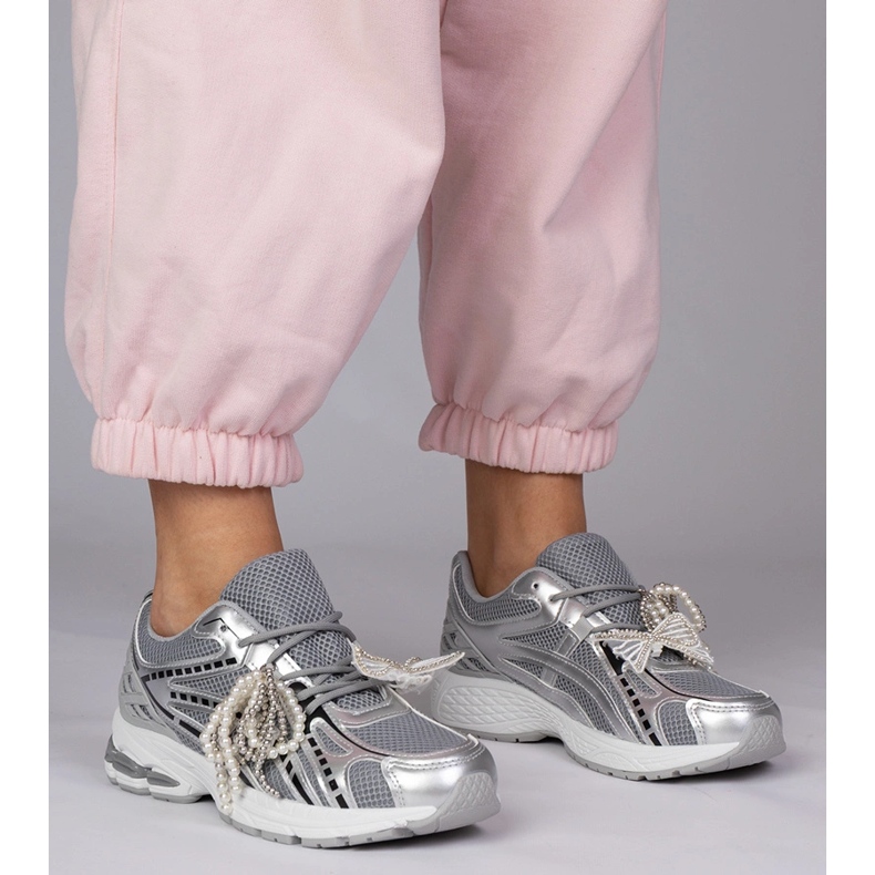 Baskets en argent avec décorations détachables 1