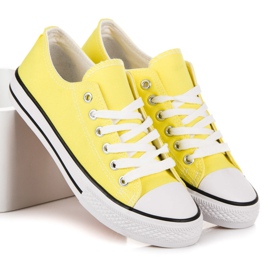 Baskets jaunes 2