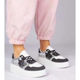 Baskets noires à paillettes 1