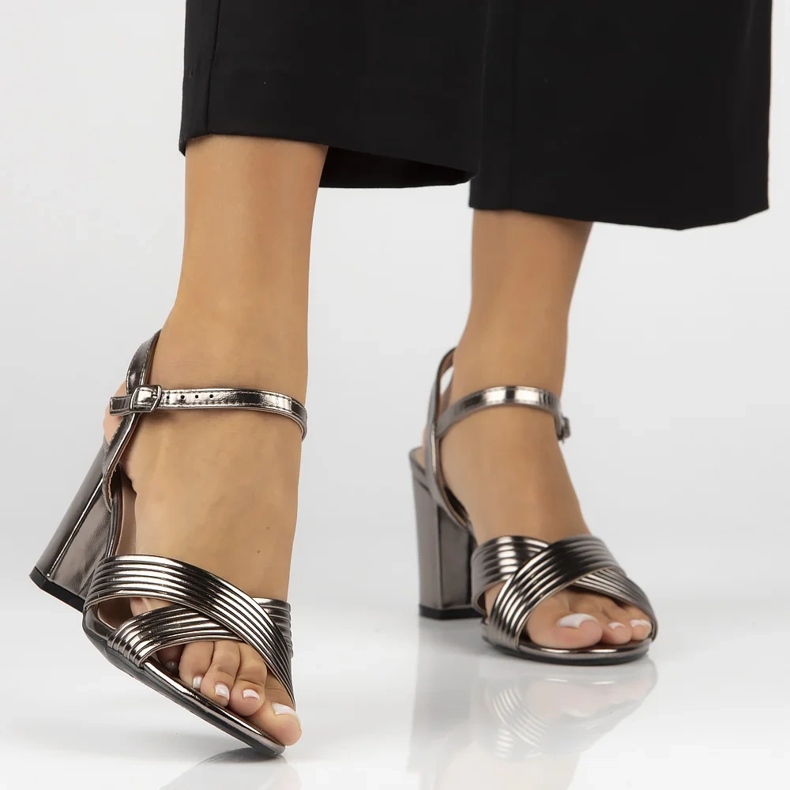 Filippo Sandales en cuir pour femmes sur le poteau en acier graphite DS6901 / 25 GN le noir 2