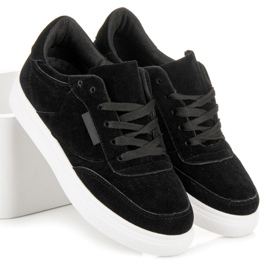 Baskets sur la plateforme noir 1