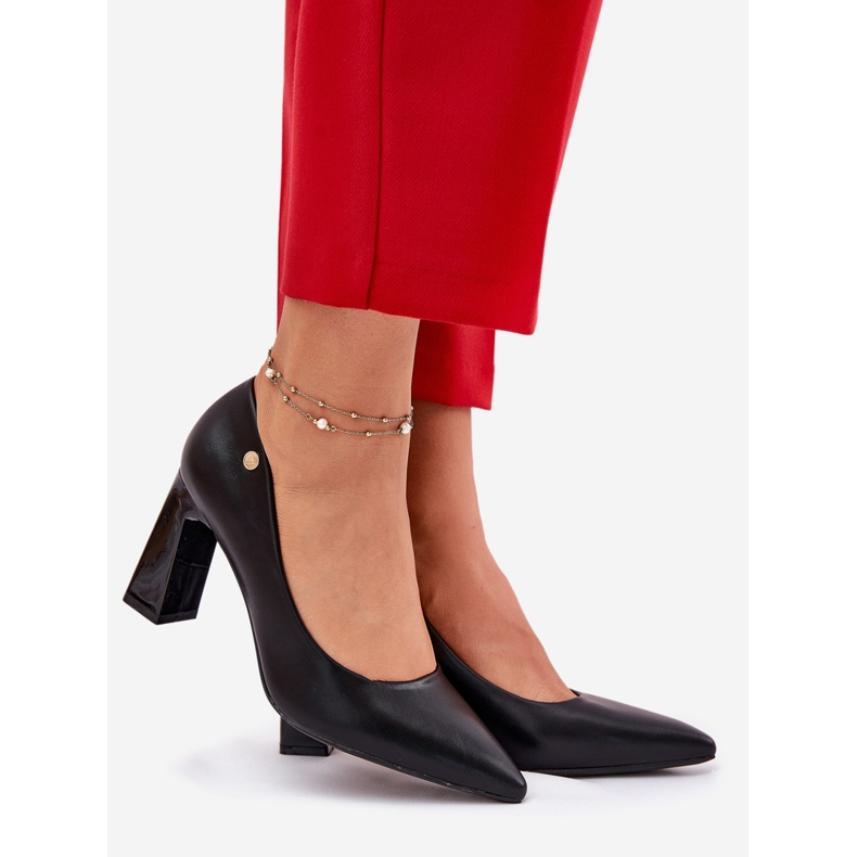 Pompes élégantes sur le support noir Vinceza 62221 1