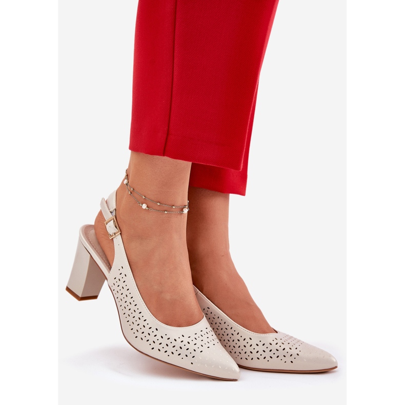 Sandales ouvertes avec des orteils pointus sur le Post de perle Sergio Leone SK163 beige 1 Sandales ouvertes avec des orteils pointus sur le Post de perle Sergio Leone SK163 beige 1