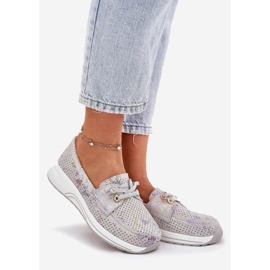 Chaussures en daim en cuir naturel sur la plate-forme grise Artiker 56C2104 1 Chaussures en daim en cuir naturel sur la plate-forme grise Artiker 56C2104 1