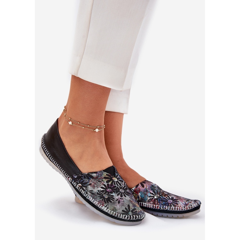 Ballerines en cuir avec un motif Maciejka T1930-39 noir 1