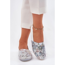 Ballerines en cuir avec un motif Maciejka T1930-38 blanc 2