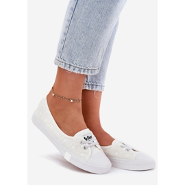 Sneakers Sneakers pour femmes avec broderie Lee Cooper LCW-25-31-3447L White blanche 1