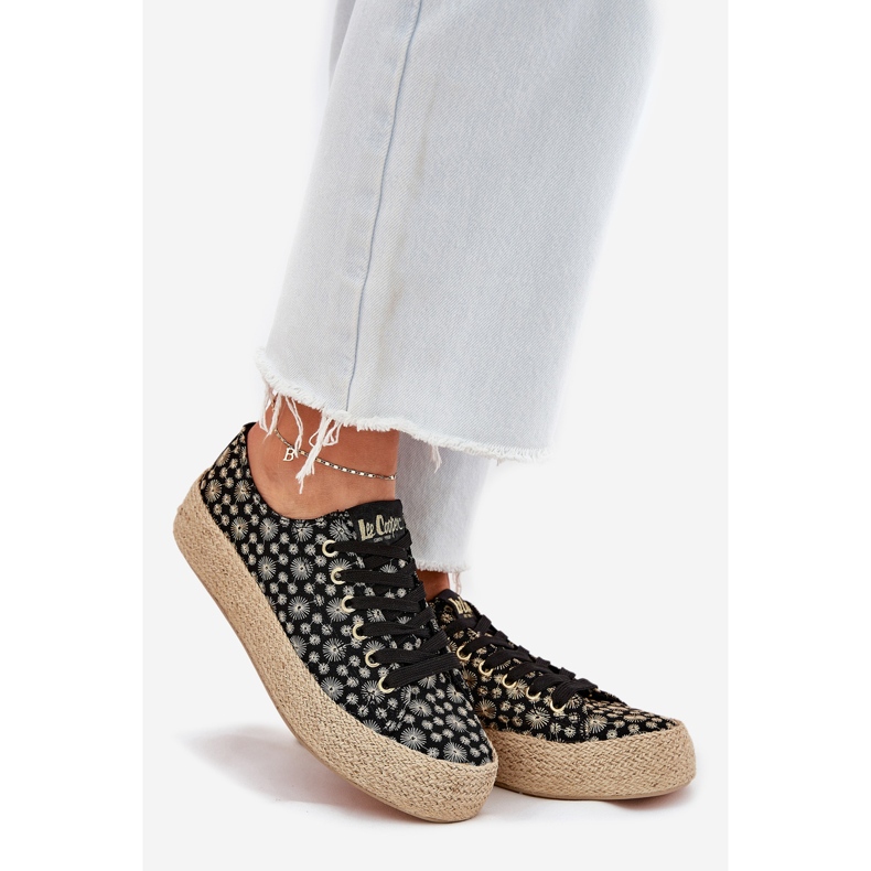 Patoué des baskets pour femmes sur la plate-forme avec Lee Cooper LCW-25-08-3647L Black Braid le noir 1 Patoué des baskets pour femmes sur la plate-forme avec Lee Cooper LCW-25-08-3647L Black Braid le noir 1