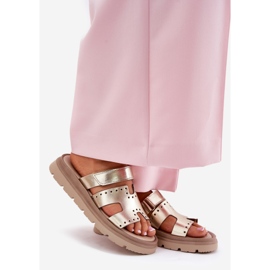 Slippers en cuir naturel pour femmes sur la plate-forme en or Zazoo 40440 doré 1