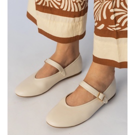 Ballerines féminines beiges avec une boucle 4