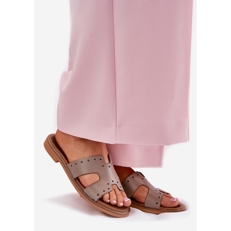 Zazoo 40326 Slippers pour femmes avec découpes décoratives Dark Boon beige 1 Zazoo 40326 Slippers pour femmes avec découpes décoratives Dark Boon beige 1