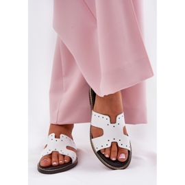 Zazoo 40326 Pantres de femmes verni avec des découpes décoratives blanches 2 Zazoo 40326 Pantres de femmes verni avec des découpes décoratives blanches 2