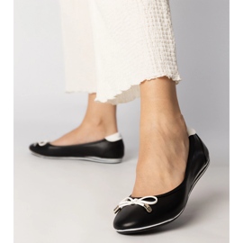 Ballerines noires ornées d'un nœud de chez Maddalena le noir 5