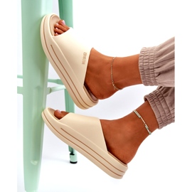 Tongs pour femmes sur la plateforme Big Star NN274A034 Beige 4