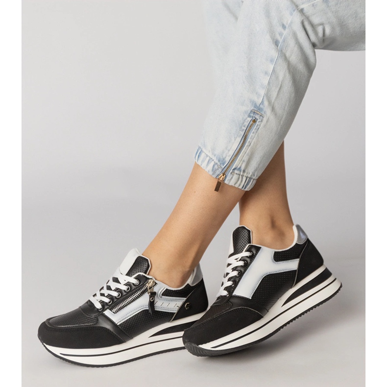 Baskets sportives noires décorées d'un curseur 2