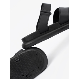 Seastar Les tongs des femmes noires sur une semelle plate le noir 1