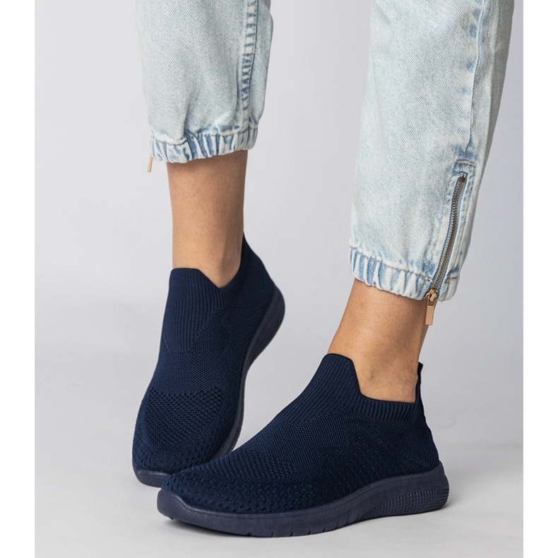 Baskets sportives bleu marine avec une tige de chaussette 2
