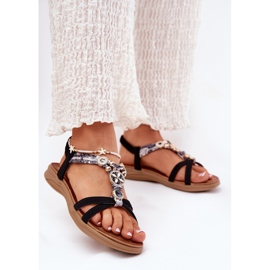 Sandales pour femmes plates avec Artiker 54C1334 Décorations noires le noir 2 Sandales pour femmes plates avec Artiker 54C1334 Décorations noires le noir 2