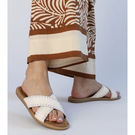 Slippers des femmes blanches 1 Slippers des femmes blanches 1