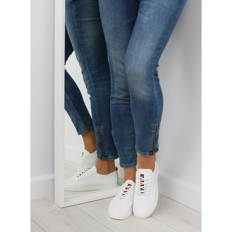 Baskets souples blanches pour femmes 2