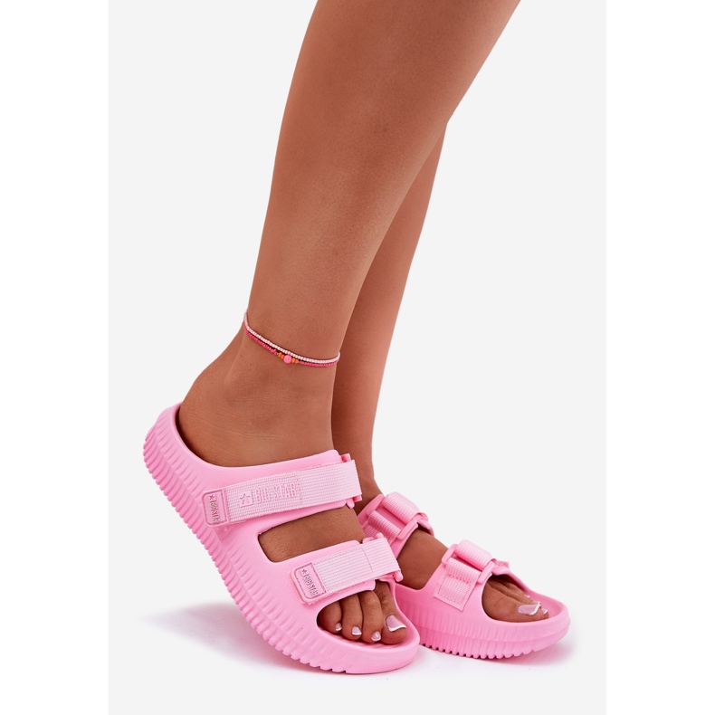 Les tongs de mousse pour femmes avec Big Star RR274A528 Pink Velcro rose 1
