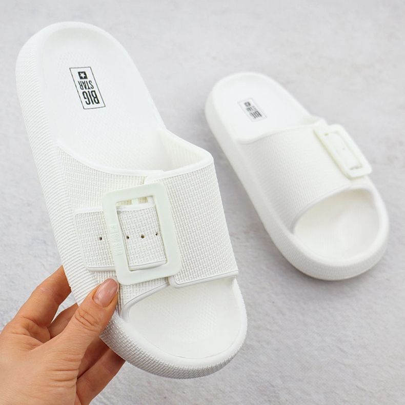 Les tongs sportifs féminins sur une semelle blanche épaisse Big STAR RR274A584 1