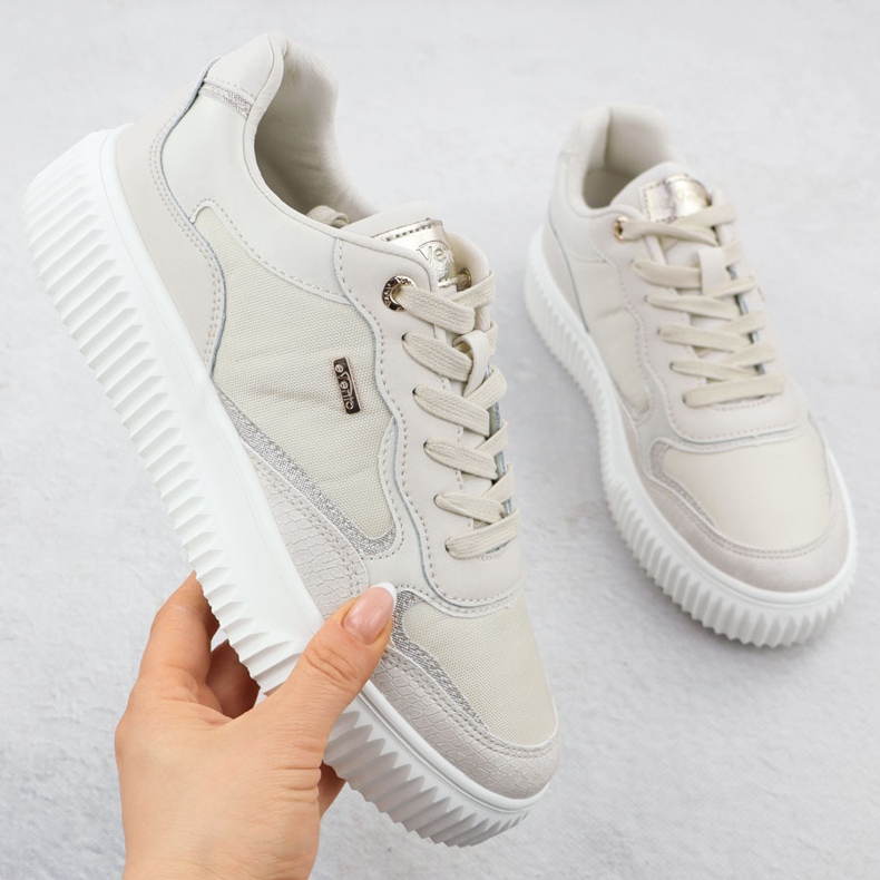 Baskets en cuir féminin beige evento 8240 1