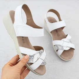 Sandales en cuir pour femmes pour coins blancs T.Sokolski L25-631 1