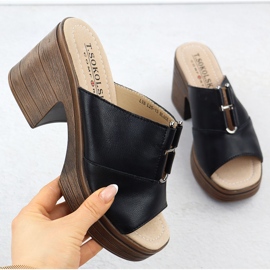 Les tongs en cuir féminin sur le post Black T.Sokolski L25-13 le noir 1
