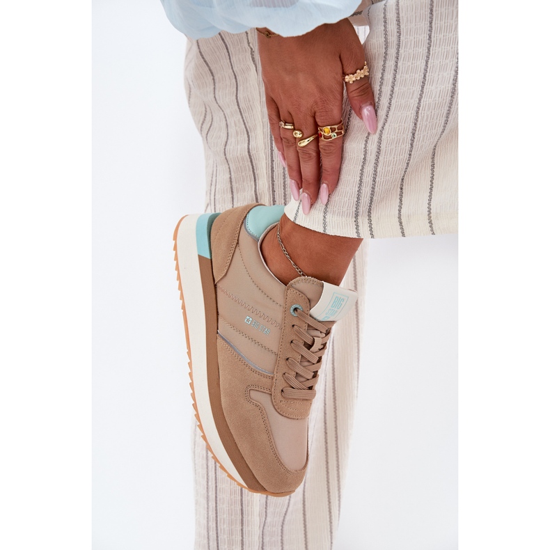 Sneakers en daim féminin Big Star RR274A048 Système de ton foncé beige 2