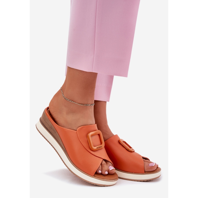 Les tongs en cuir féminin Artiker 56C2149 Orange 1 Les tongs en cuir féminin Artiker 56C2149 Orange 1
