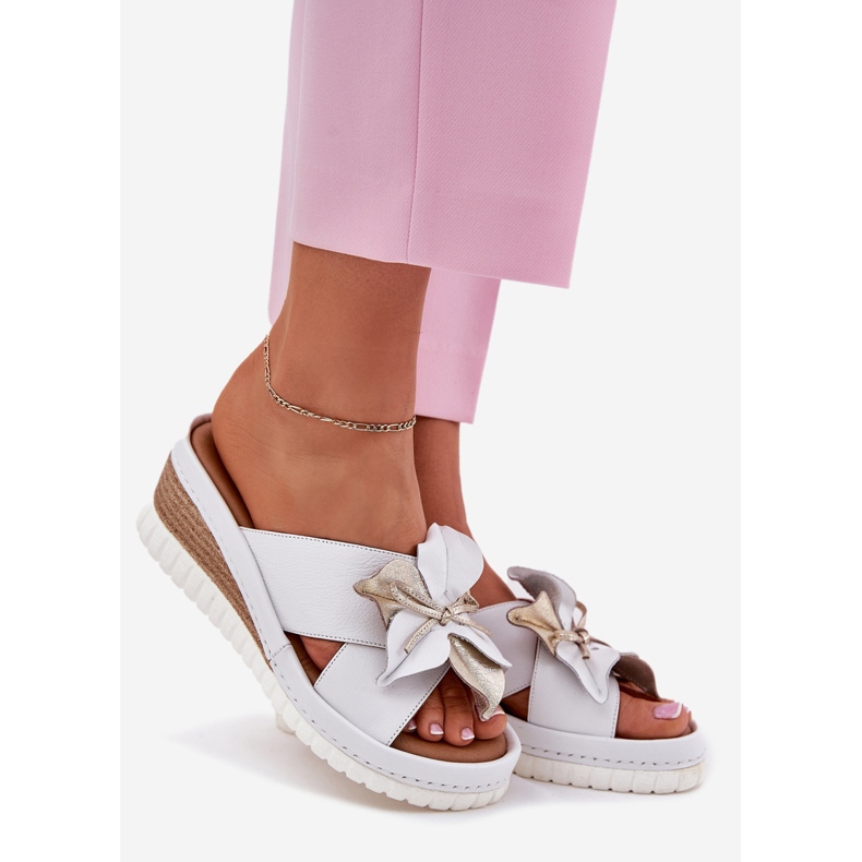 Cales en cuir pour femmes avec une fleur décorative artiker 52c0537 blanc blanche 1