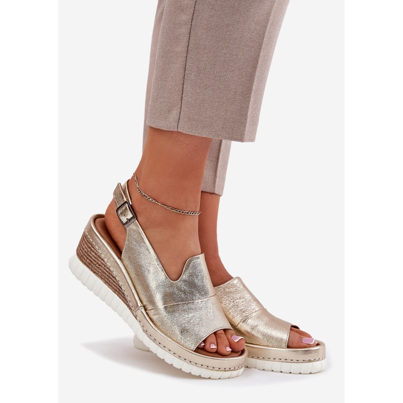 ARTIKER Sandales en cuir féminin pour un wedge artker 56c0920 or d'or 1 ARTIKER Sandales en cuir féminin pour un wedge artker 56c0920 or d'or 1