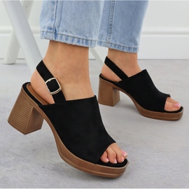 Sandales en daim pour femmes sur le Potocki Black Post 54313 le noir 5