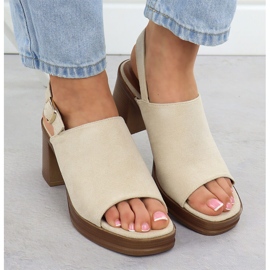 Sandales en daim des femmes sur le post Beige Potocki 54313 6