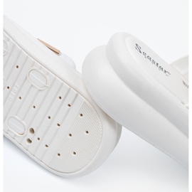 Seastar Pantoufles avec boucles dorées sur la plate-forme blanche 1