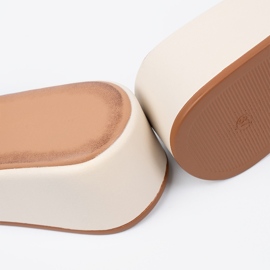 Seastar Slippers de plate-forme porteuse de lumière pour femmes beige 2 Seastar Slippers de plate-forme porteuse de lumière pour femmes beige 2