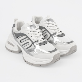 Baskets féminines blanches avec inserts en argent 2