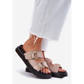 Les tongs en daim pour femmes avec des pinces décoratives Big Star RR274659 Pinces rose clair 1