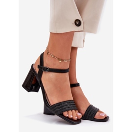 Sandales féminines sur le poteau avec les zircons et Vinceza 62228 tresse noire le noir 1 Sandales féminines sur le poteau avec les zircons et Vinceza 62228 tresse noire le noir 1