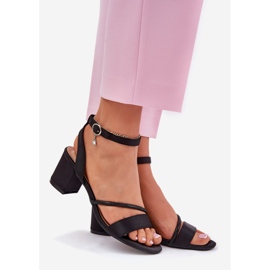 Sandales féminines sur le pilier avec Vinceza 20268 Zircons noirs 1