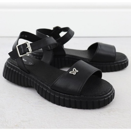 Sandales en cuir pour femmes sur une semelle épaisse avec un papillon noir Filippo DS6811 le noir 2
