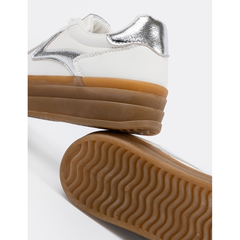 Shelvt Baskets blanches pour femmes avec inserts en argent 2