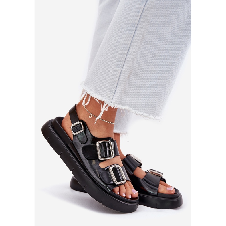 Sandales féminines laquées en cuir avec Big Star RR2746662 Boucles noires 1