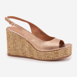 Sandales en cuir pour femmes avec coin avec Laura Messi Braid 2789 Zlotys doré 1