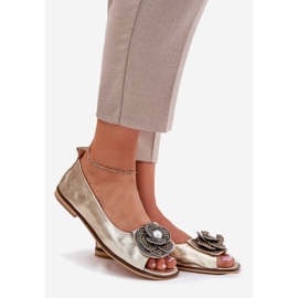 Ballerines en cuir avec doigts nus et une fleur de zazoo 1870 Zlotys d'or 1