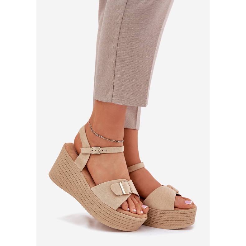 Inna Sandales féminines en coin avec boucle kaki beige 1 Inna Sandales féminines en coin avec boucle kaki beige 1