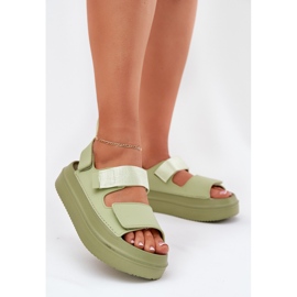 Inna Sandales féminines sur la plate-forme avec vert velcro 2