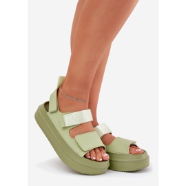 Inna Sandales féminines sur la plate-forme avec vert velcro 1