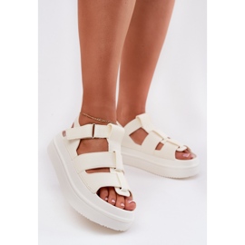 Inna Sandales féminines sur la plate-forme ECRU blanc 2